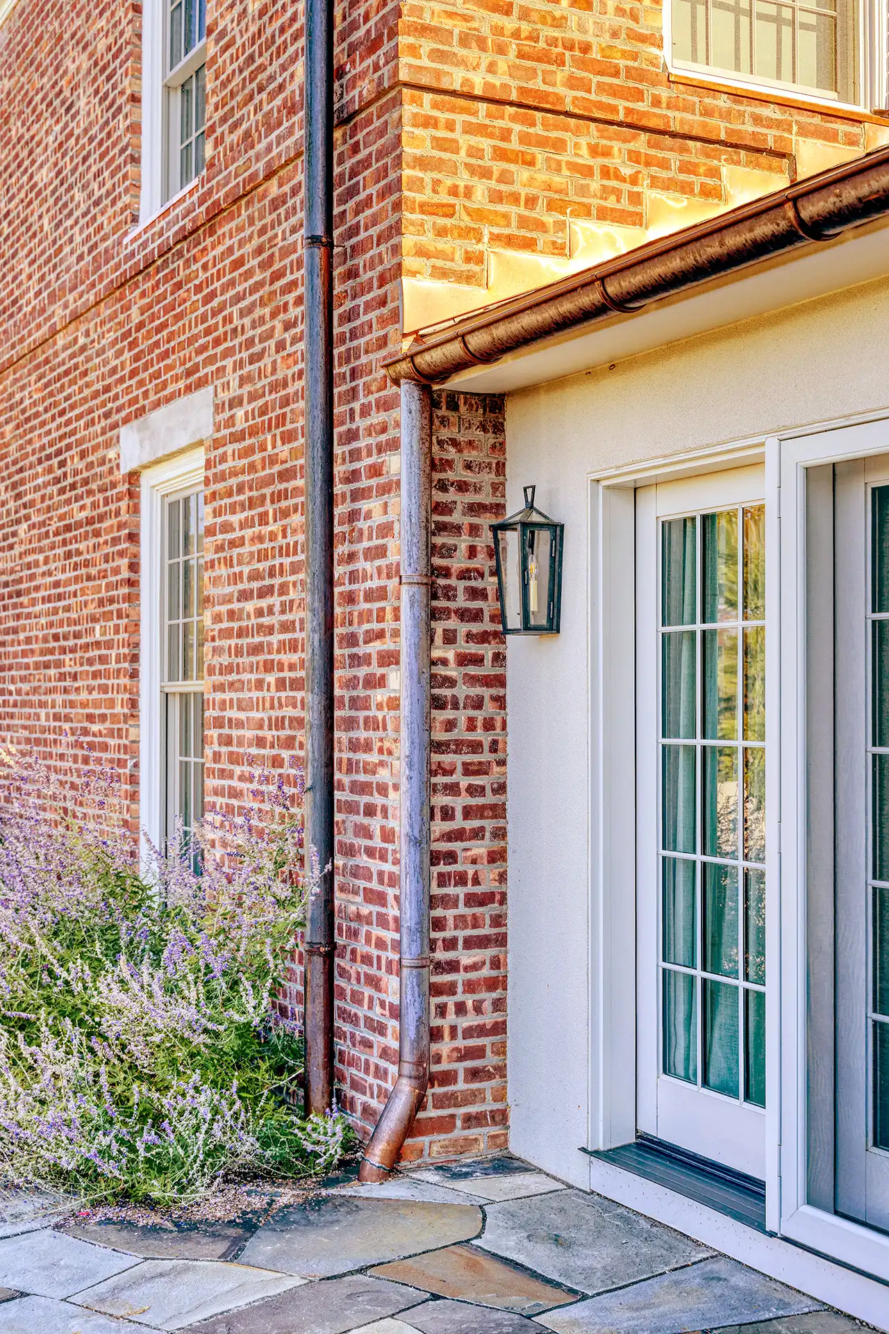 Hudson-Design-Upstate-Regency-Revival-1