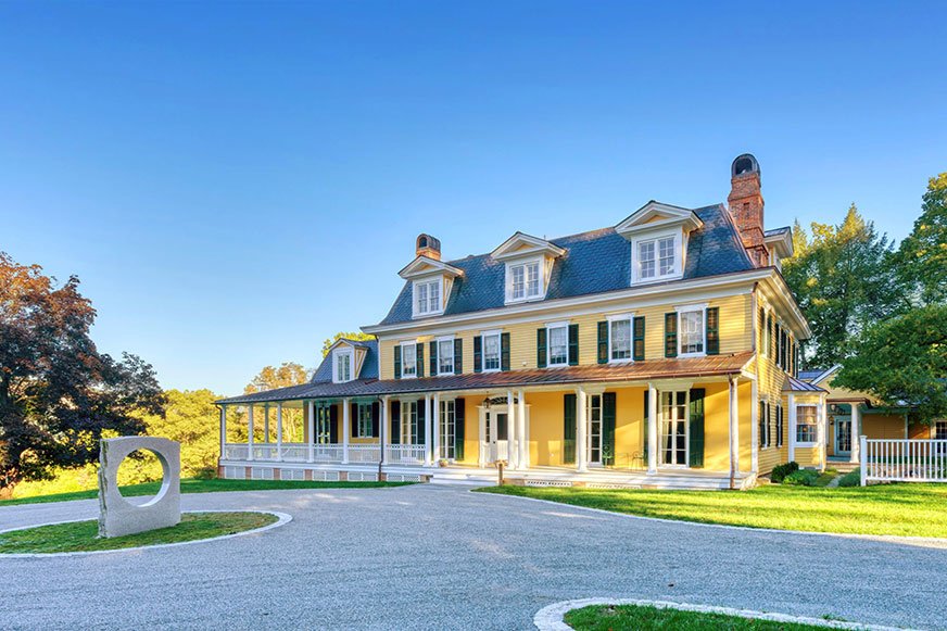 Hudson-Design-The-Cabbage-Residential-Restoration-bookshelve