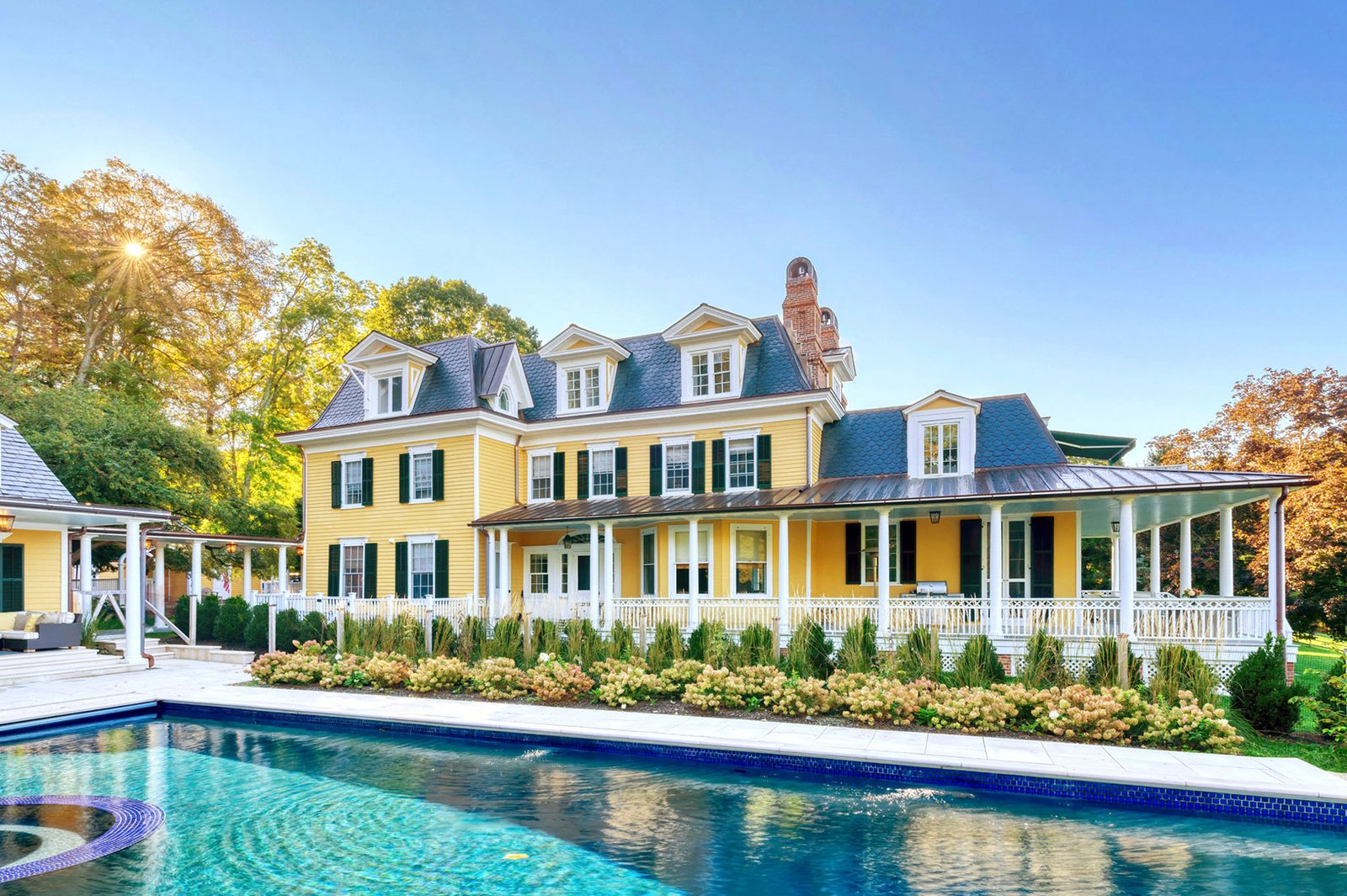Hudson-Design-The-Cabbage-Residential-Restoration-bookshelve