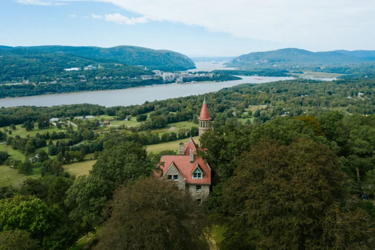 hudson-the-sitooteriecastle-rock