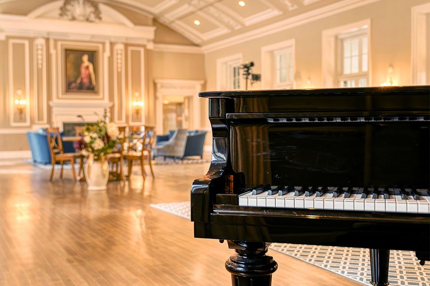 Hudson-Design-The-Cabbage-Residential-Restoration-bookshelve