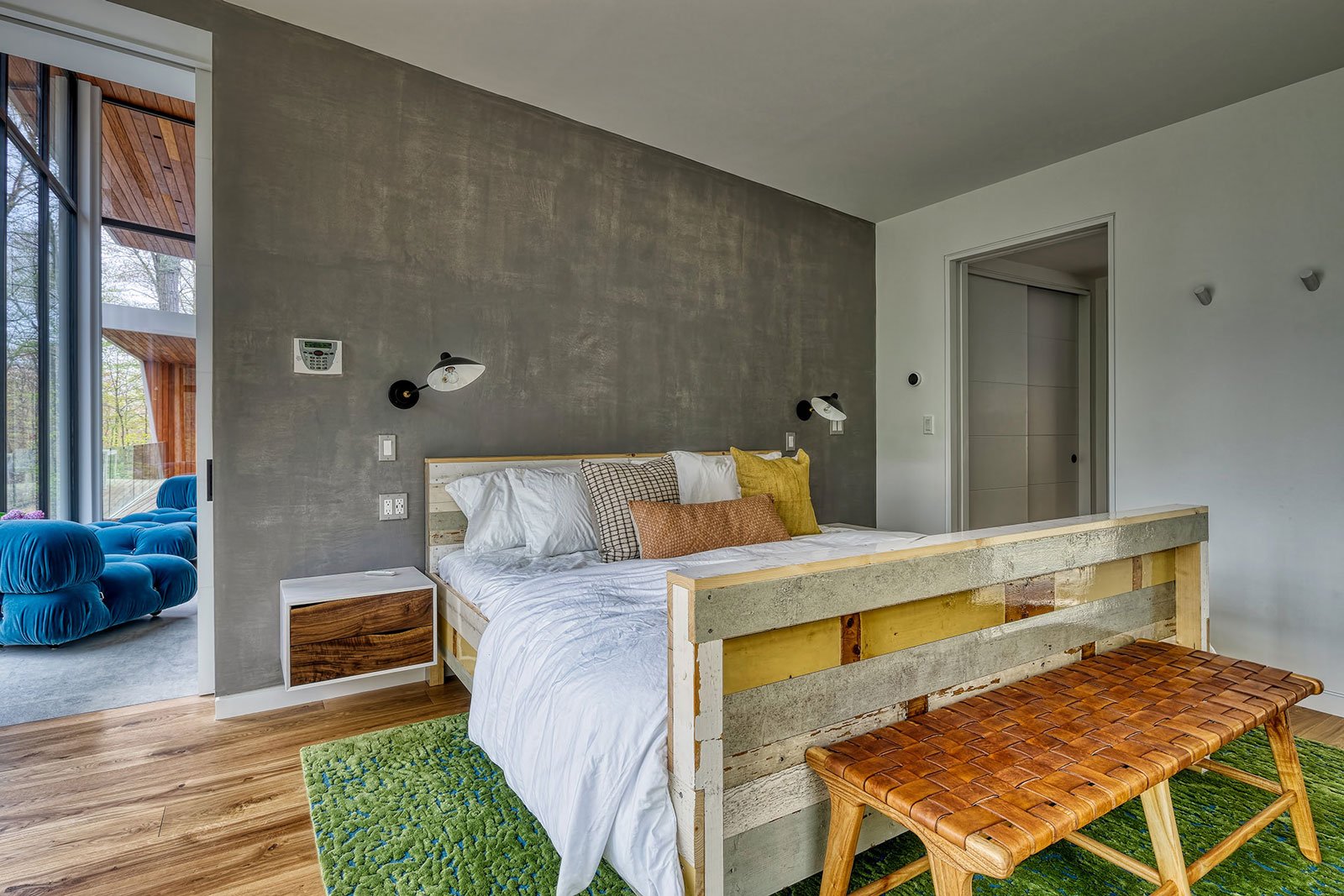 Hudson-Design-Lake-View-Hideaway-04