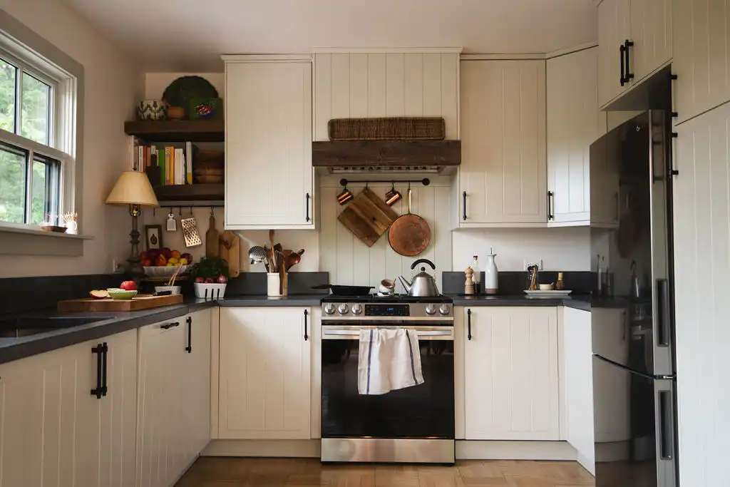 Hudson-Design-The-Cabbage-Kitchen-Wall-Detail